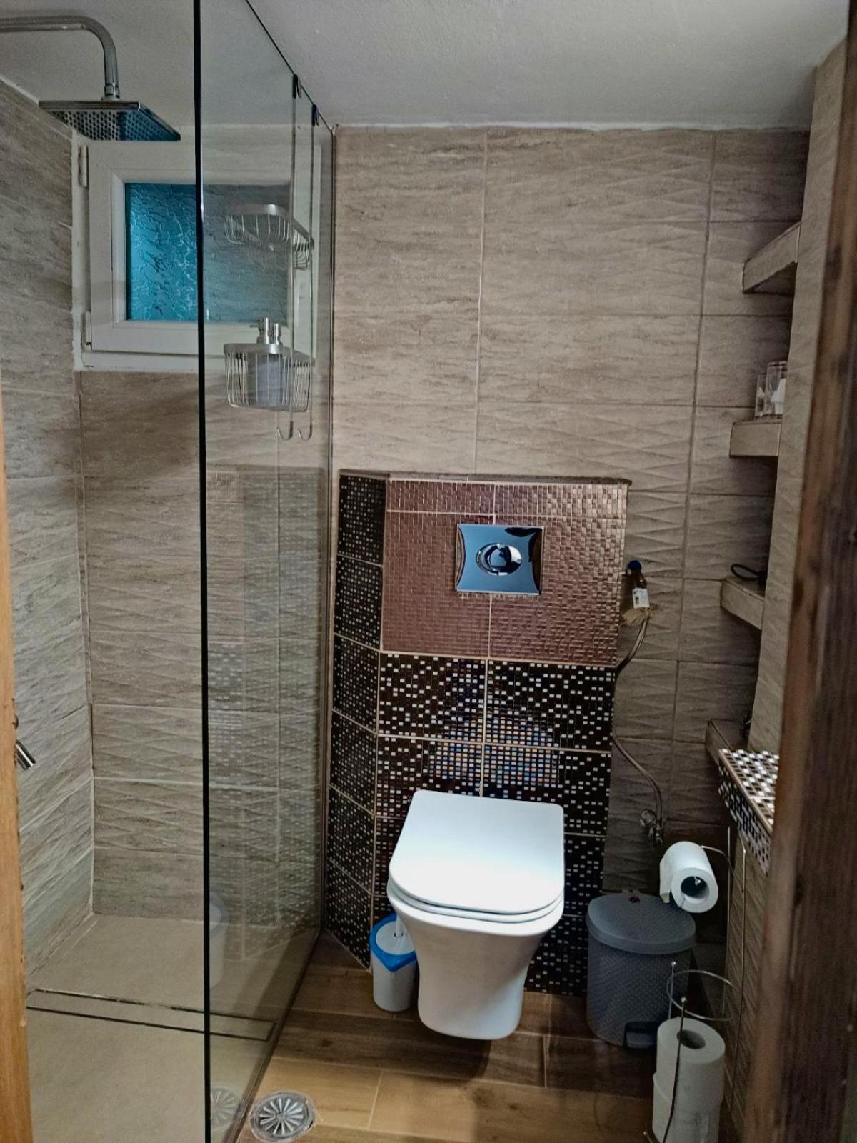 Deluxe Apartment Corinth Ngoại thất bức ảnh
